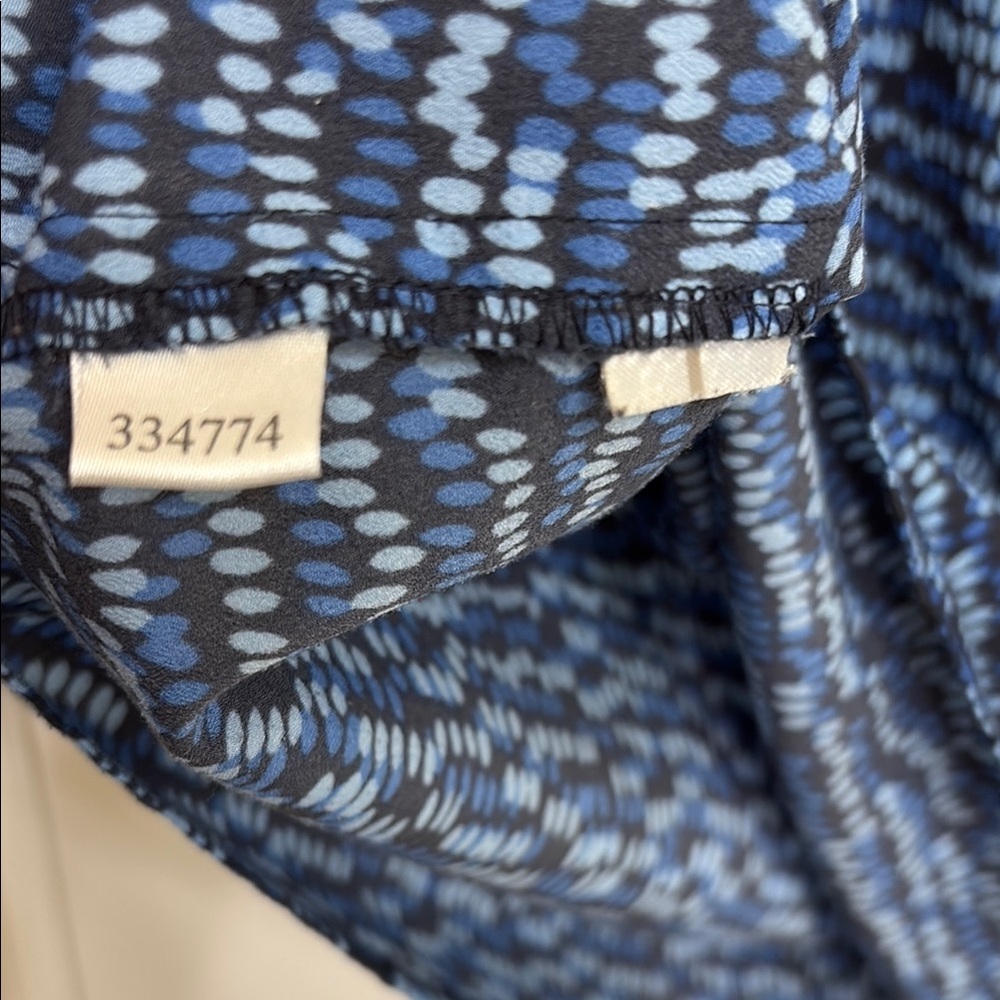 Loft Blue Patterned‎ Women's Top - Picture 6 of 10